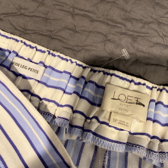 Loft outlet wide leg crop pant, NWOT - Picture 3 of 5